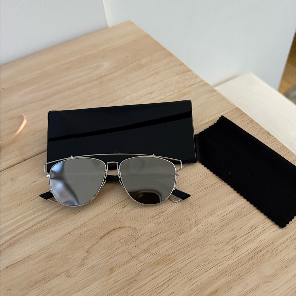 DIOR Technologie Mirrored Sunglasses - Picture 8 of 11